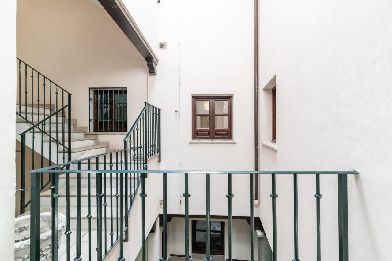 Moderno Apartamento Centro De Granada 2 מראה חיצוני תמונה